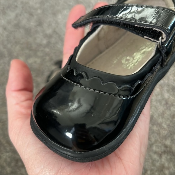 See Kai Run Jane II Black Patent - Picture 9 of 11